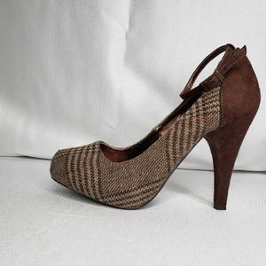Shoes - Women's Shoe Shoes - Women's Shoe